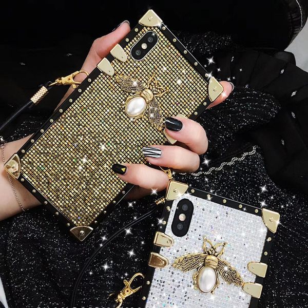luxury fashion crystal phone case for iphone 11 pro x xr xs max 12 7 8plus pu leather soft tpu designer case
luxury fashion crystal phone case for iphone 11 pro x xr xs max 12 7 8plus pu leather soft tpu designer case