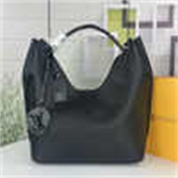 designer luxury m53188 new large-capacity ladies handbag shoulder bag new handbags iconic handles shoulder bags totes cross body brand b
designer luxury m53188 new large-capacity ladies handbag shoulder bag new handbags iconic handles shoulder bags totes cross body brand b
