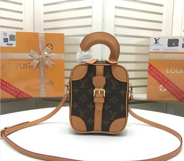 totes luxury m44583 spring and summer vintage old flower handbag handbags iconic handles shoulder bags brand cross body designer bag clu
totes luxury m44583 spring and summer vintage old flower handbag handbags iconic handles shoulder bags brand cross body designer bag clu