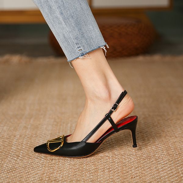 small size summer v home closed toe sandals female temperament black v-collar buckle pointed mid heel stiletto high shoes
small size summer v home closed toe sandals female temperament black v-collar buckle pointed mid heel stiletto high shoes