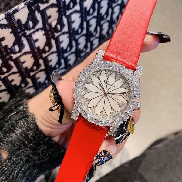 wristwatches brand women style shell floral watches waterproof real leather strap watch bling crystals luxury dress wrist quartz, Slivery;brown
wristwatches brand women style shell floral watches waterproof real leather strap watch bling crystals luxury dress wrist quartz, Slivery;brown