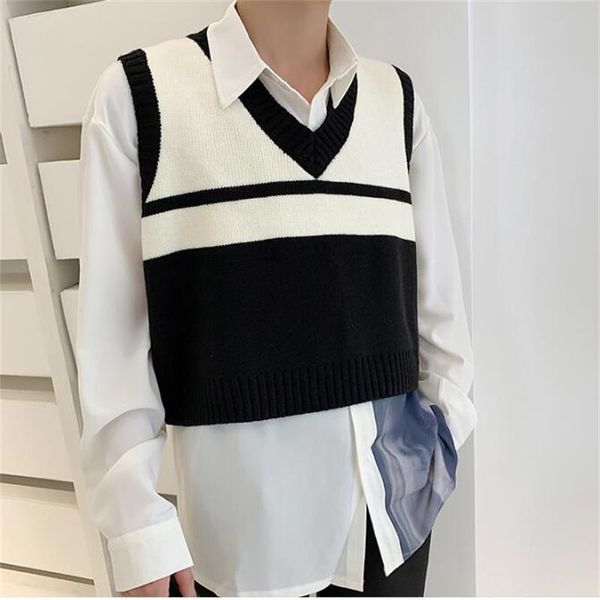 men's vests autumn preppy style loose v collar contrast color short men knit vest fashion streetwear casual homme sweaters, Black;white
men's vests autumn preppy style loose v collar contrast color short men knit vest fashion streetwear casual homme sweaters, Black;white