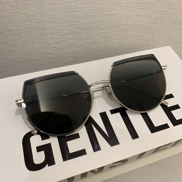 gentle monster sunglasses fashion hammer sun glasses gm uv400 protection des lunettes de soleil, White;black
gentle monster sunglasses fashion hammer sun glasses gm uv400 protection des lunettes de soleil, White;black