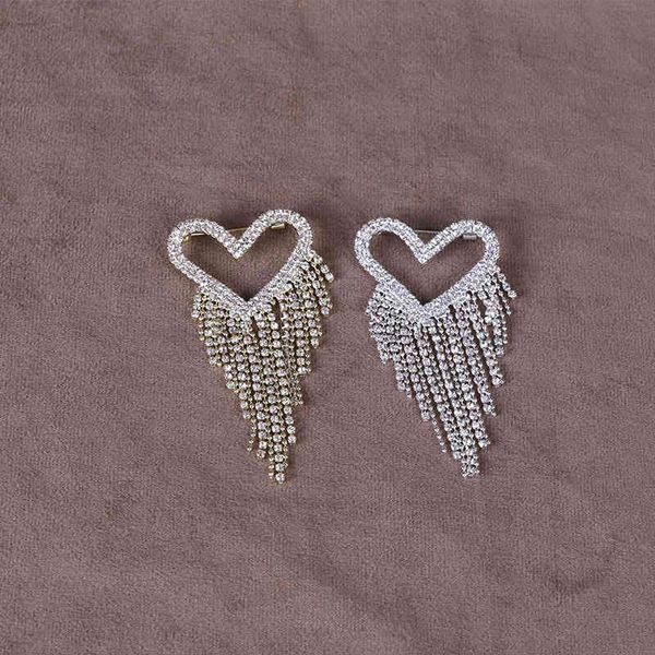 factory wholesale luxury personality diamond love tassel temperament creative brooch pin suit cardigan accessories christmas
factory wholesale luxury personality diamond love tassel temperament creative brooch pin suit cardigan accessories christmas