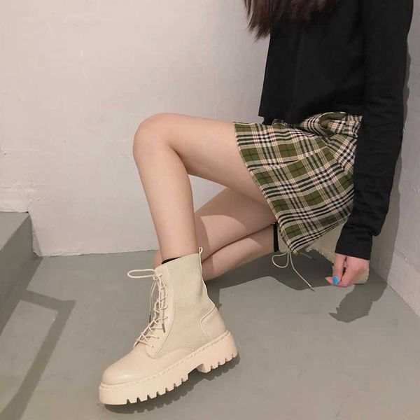 2021 ankle boots for women autumn motorcycle boots female heels on platform shoes woman slip on round toe winter shoes lace up y1018, Black
2021 ankle boots for women autumn motorcycle boots female heels on platform shoes woman slip on round toe winter shoes lace up y1018, Black