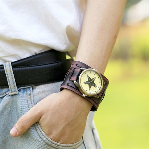 brand luxury watches classic fashion watch designer watch men's leather wide personalized bracelet atmospheric leather, Slivery;brown
brand luxury watches classic fashion watch designer watch men's leather wide personalized bracelet atmospheric leather, Slivery;brown