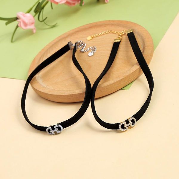 mx005 2021 black color velvet copper pendant choker necklace for women wholesale jewelry chokers, Golden;silver
mx005 2021 black color velvet copper pendant choker necklace for women wholesale jewelry chokers, Golden;silver