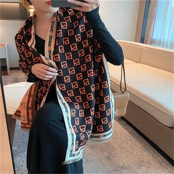 scarf women's winter new all over printed et cashmere warm rectangular shawl live tape goods, Blue;gray
scarf women's winter new all over printed et cashmere warm rectangular shawl live tape goods, Blue;gray