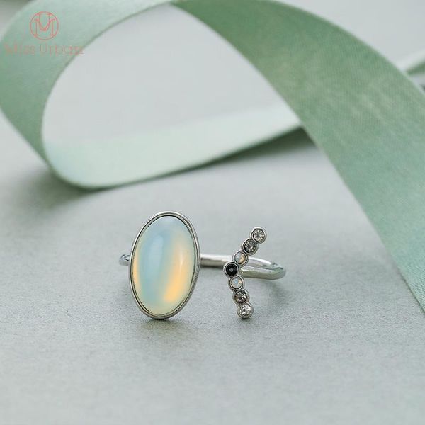 cluster rings miss urban 2021 arrivals colorpop retro stone ring elegant and noble temperament for party, Golden;silver
cluster rings miss urban 2021 arrivals colorpop retro stone ring elegant and noble temperament for party, Golden;silver