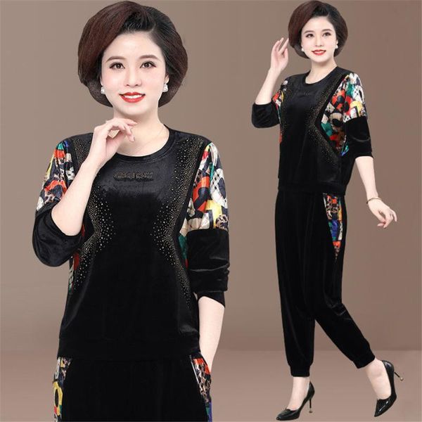women's tracksuits large size 5xl two piece set women casual mom's velvet print t-short coat and pants loose sportswear jogging fe, Gray
women's tracksuits large size 5xl two piece set women casual mom's velvet print t-short coat and pants loose sportswear jogging fe, Gray