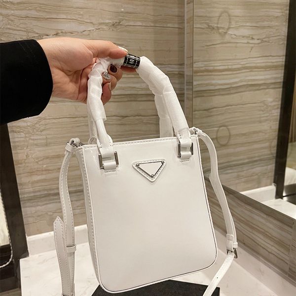 handbag totes designer bag shoulder bags ladies handbags tote crossbody genuine leather luxury different styles shopping with the original b
handbag totes designer bag shoulder bags ladies handbags tote crossbody genuine leather luxury different styles shopping with the original b