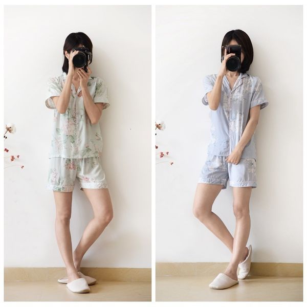 short rayon sleeve shorts summer thin cardigan lapel housewear mom's cool cotton silk large pajamas suit, Black;red
short rayon sleeve shorts summer thin cardigan lapel housewear mom's cool cotton silk large pajamas suit, Black;red