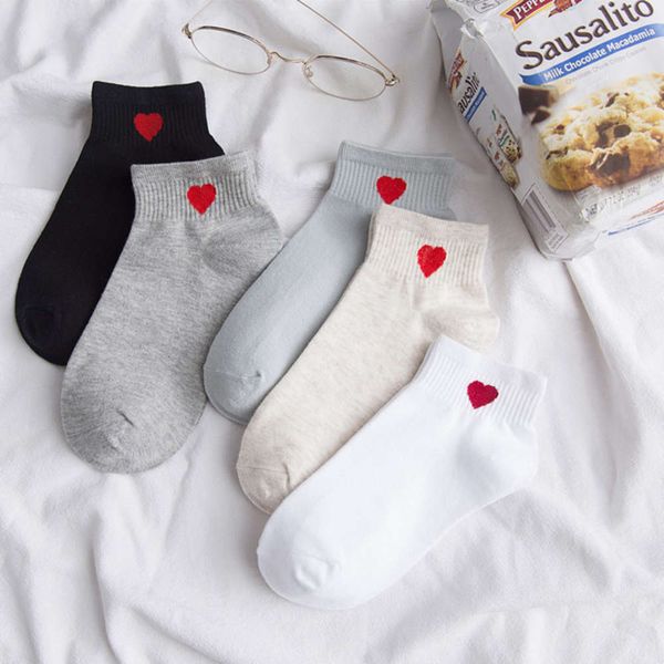 5 pairs set personal cartoon patterned women socks summer striped letter casual joker ankle for female college style sox, Black;white
5 pairs set personal cartoon patterned women socks summer striped letter casual joker ankle for female college style sox, Black;white