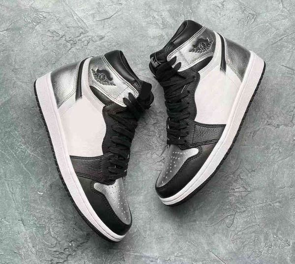 2022 authentic 1 high og wmns silver toe metallic white-black men women athletic shoes sports sneakers with box
2022 authentic 1 high og wmns silver toe metallic white-black men women athletic shoes sports sneakers with box