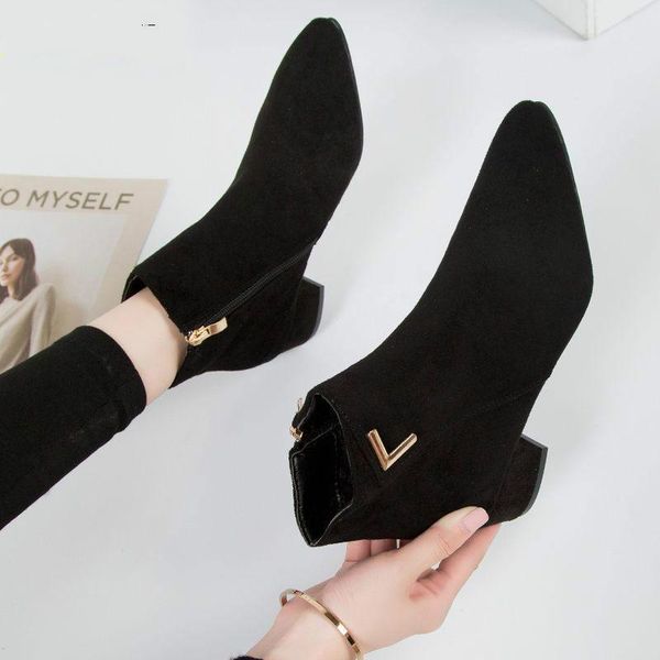 fashion women boots casual leather low high heels spring shoes woman pointed toe rubber ankle black red zapatos mujer
fashion women boots casual leather low high heels spring shoes woman pointed toe rubber ankle black red zapatos mujer