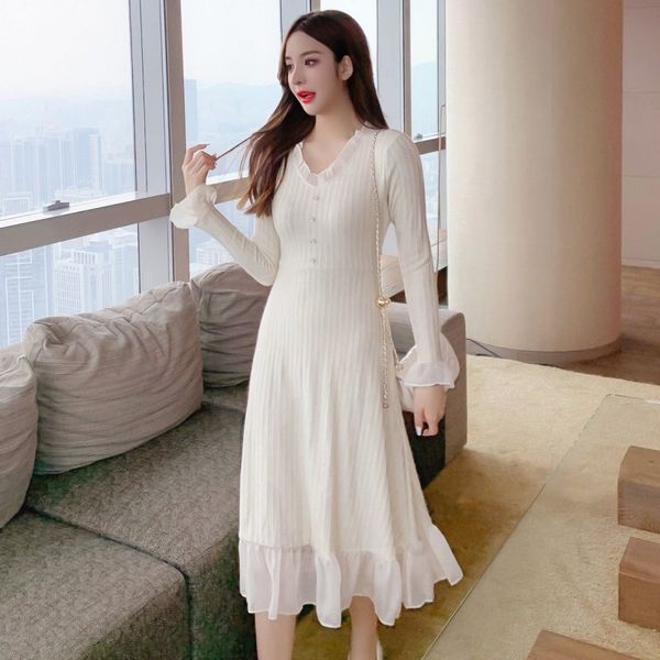 autumn ruffles sweet chiffon knitting patchwork dress women v neck flare sleeve a line slim sweater midi dress 210514, Black;gray
autumn ruffles sweet chiffon knitting patchwork dress women v neck flare sleeve a line slim sweater midi dress 210514, Black;gray