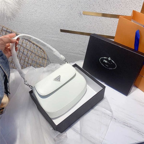 new handbag 2021 home hobo bright face leather flap cleo armpit single shoulder crescent club bags outlet shoulder versatile hileng
new handbag 2021 home hobo bright face leather flap cleo armpit single shoulder crescent club bags outlet shoulder versatile hileng