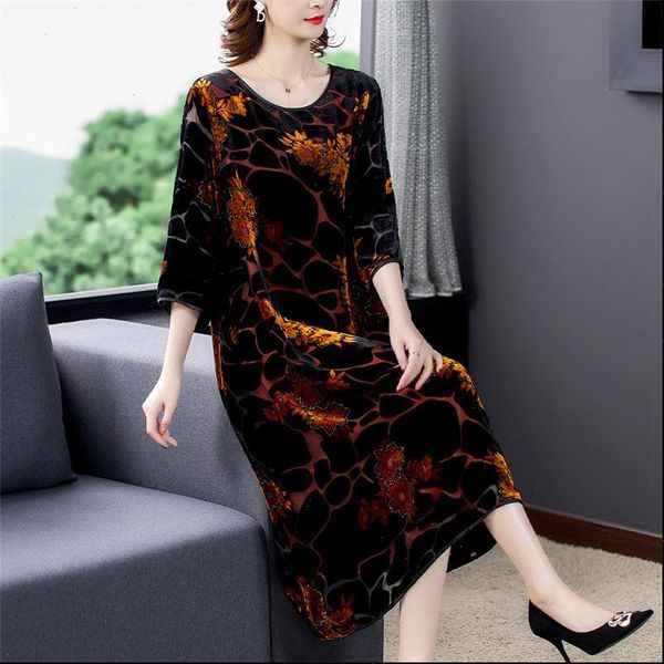 velvet women dress plus size loose retro printed o neck 3 4 sleeves temperament autumn spring ladies flower vestidos y725, Black;gray
velvet women dress plus size loose retro printed o neck 3 4 sleeves temperament autumn spring ladies flower vestidos y725, Black;gray