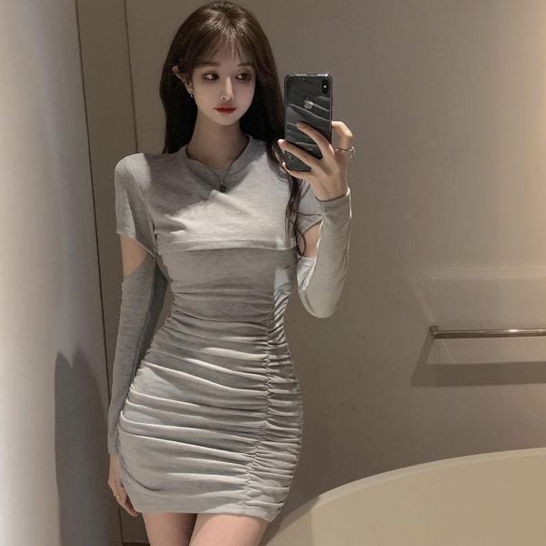 casual dresses korean ladies tight-fit slim sling dress hollow out sleeve short temperament two-piece suit 2021 autumn women, Black;gray
casual dresses korean ladies tight-fit slim sling dress hollow out sleeve short temperament two-piece suit 2021 autumn women, Black;gray