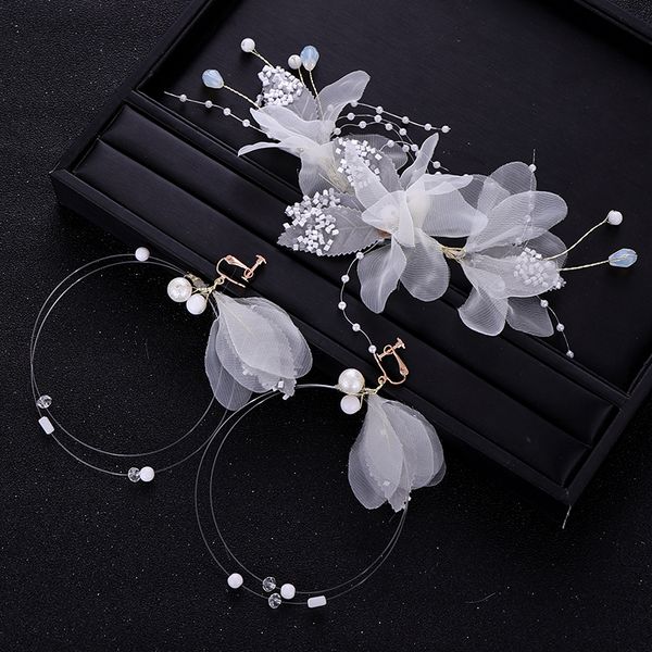 trendy princess crystal pearl headband bridal headdress flower hair jewelry jewelry wedding hair accessories handmade tiaradio chan contact, White;golden
trendy princess crystal pearl headband bridal headdress flower hair jewelry jewelry wedding hair accessories handmade tiaradio chan contact, White;golden