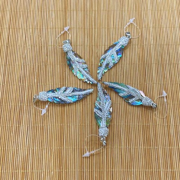 charms 1pcs real abalone shell leaf monstera hollow palm leaves paua pendant diy necklace earring dangle woman jewelry finding, Bronze;silver
charms 1pcs real abalone shell leaf monstera hollow palm leaves paua pendant diy necklace earring dangle woman jewelry finding, Bronze;silver