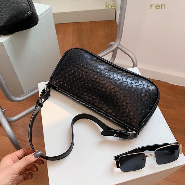 chain brand designer pu leather handbags for women 2021 simple fashion shoulder bag lady travel crossbody hand and purses cross body
chain brand designer pu leather handbags for women 2021 simple fashion shoulder bag lady travel crossbody hand and purses cross body
