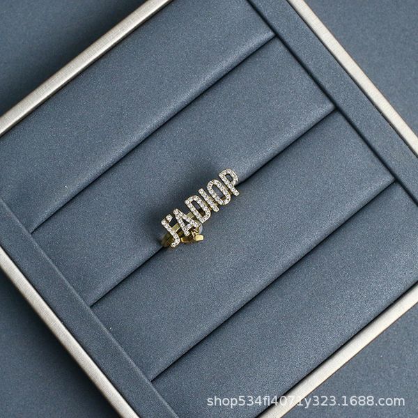 2021 new designer fashion letter ring net red trend same pearl two in one, Silver
2021 new designer fashion letter ring net red trend same pearl two in one, Silver