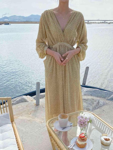 dresses 2021 summer fashion women's korean chic floral chiffon v-neck bohemian beach midi, Black;gray
dresses 2021 summer fashion women's korean chic floral chiffon v-neck bohemian beach midi, Black;gray