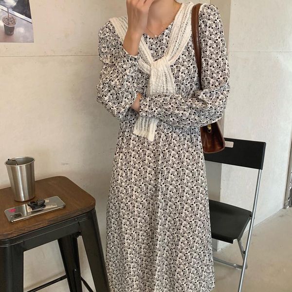 casual dresses vintage women vestidos floral autumn a-line high waist long sleeve spring elegant retro boho dress with shawls, Black;gray
casual dresses vintage women vestidos floral autumn a-line high waist long sleeve spring elegant retro boho dress with shawls, Black;gray