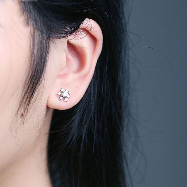 stud s925 silver zircon snowflake earring sweet beauty ear jewelry wholesale with box, Golden;silver
stud s925 silver zircon snowflake earring sweet beauty ear jewelry wholesale with box, Golden;silver
