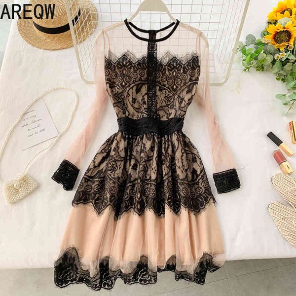 summer black dress lace perspective round neck long sleeve slim lace dresses woman party night 210507, Black;gray
summer black dress lace perspective round neck long sleeve slim lace dresses woman party night 210507, Black;gray