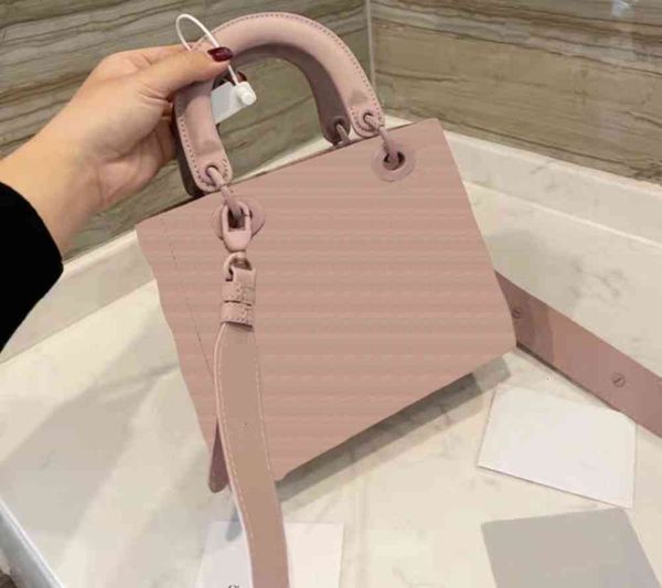 2021 luxurys designers bags luxury bag nubuck leather with adjustable shoulder strap this product sells well in f women's handbags
2021 luxurys designers bags luxury bag nubuck leather with adjustable shoulder strap this product sells well in f women's handbags