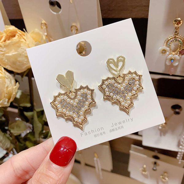 925 silver needle korean simple full diamond love pearl women's 2020 new versatile earrings, Black
925 silver needle korean simple full diamond love pearl women's 2020 new versatile earrings, Black