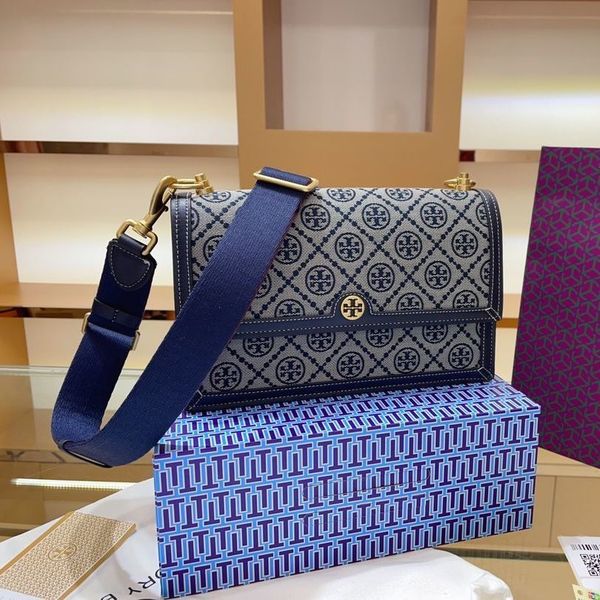 light luxury 2022 new trend fashion casual versatile female organ bag old flower one shoulder messenger handbag small square bag messenger h
light luxury 2022 new trend fashion casual versatile female organ bag old flower one shoulder messenger handbag small square bag messenger h