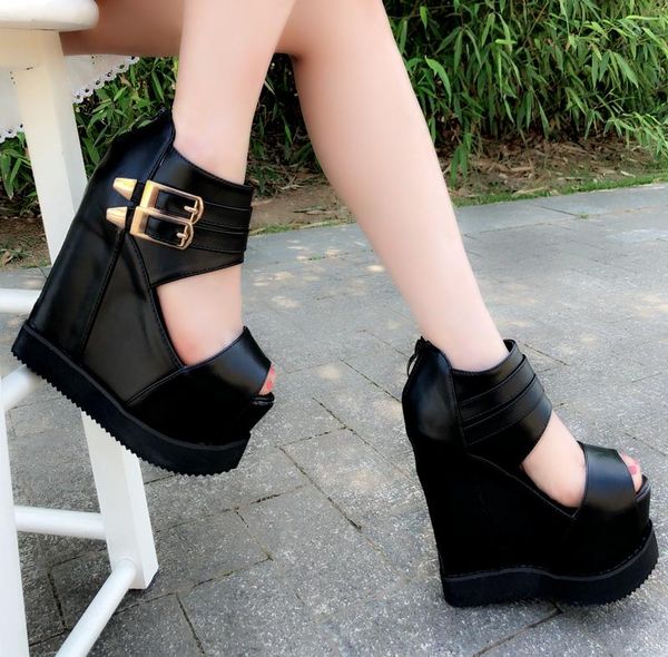 15cm16 summer belt buckle hollow platform shoes super high heel non-slip ladies sandals slippers, Black
15cm16 summer belt buckle hollow platform shoes super high heel non-slip ladies sandals slippers, Black