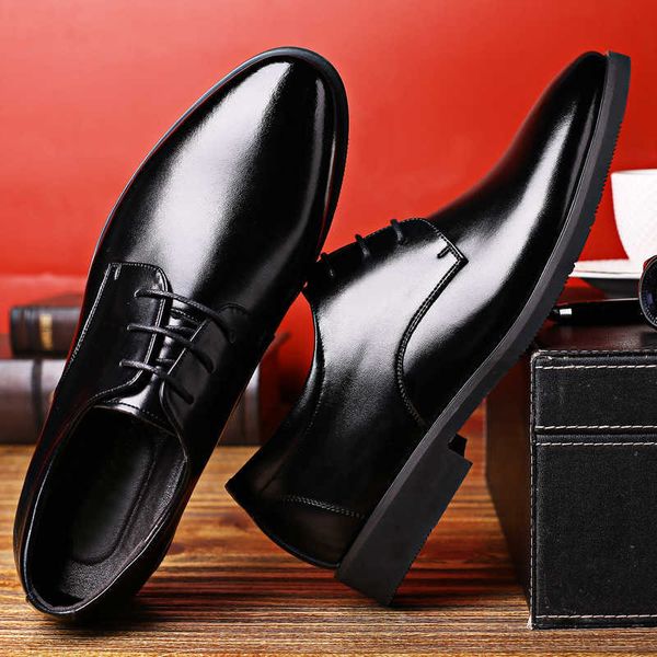 autumn men's formal leather shoes business casual british trend low top, Black
autumn men's formal leather shoes business casual british trend low top, Black