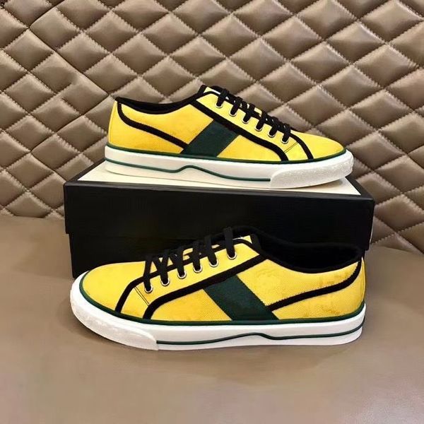 rat luxury designer shoes men's and women's sneakers 604049 calf leather fashion casual q kj001, Red;white
rat luxury designer shoes men's and women's sneakers 604049 calf leather fashion casual q kj001, Red;white