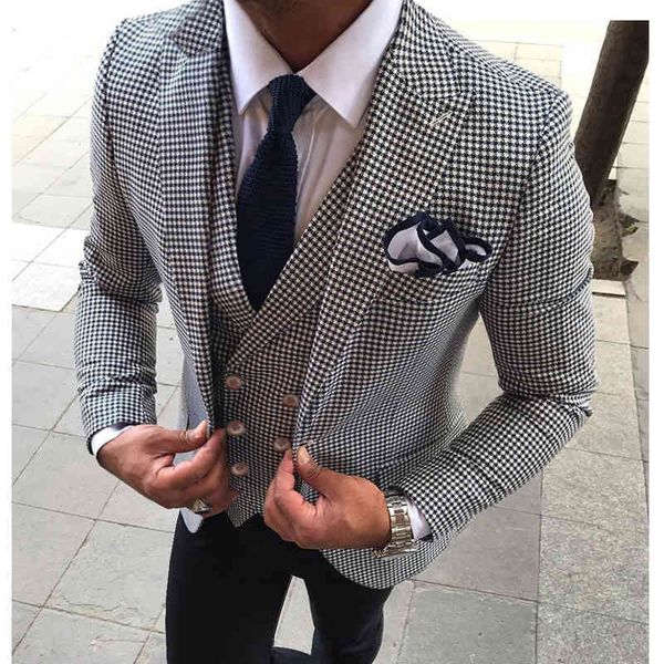 men's suits & blazers 3 piece check slim fit men for wedding prom with peaked lapel plaid groom tuxedo man set jacket vest black pants, White;black
men's suits & blazers 3 piece check slim fit men for wedding prom with peaked lapel plaid groom tuxedo man set jacket vest black pants, White;black