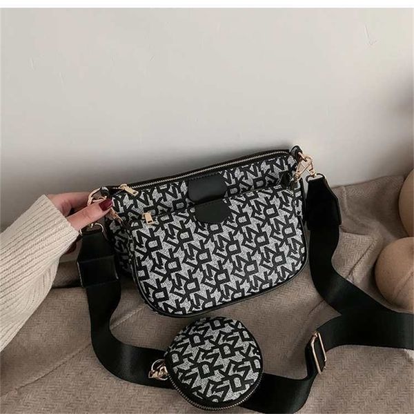 70% off deals online fashion bag women's fashion new korean versatile messenger foreign bag shoulder mixj
70% off deals online fashion bag women's fashion new korean versatile messenger foreign bag shoulder mixj