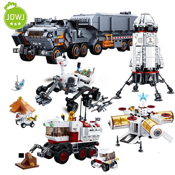 3712 pcs model building block aviation station universe heavy transport truck diy toys children gifts bricks toys
3712 pcs model building block aviation station universe heavy transport truck diy toys children gifts bricks toys