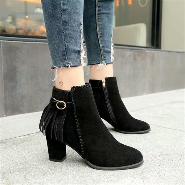 2021 winter female short boots wild thick with comfortable short boots female fashion shallow mouth flock round toe boots 1, Black
2021 winter female short boots wild thick with comfortable short boots female fashion shallow mouth flock round toe boots 1, Black