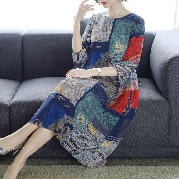 casual dresses dress women's summer european and american loose plus size medium long 3/4 sleeve printed simulated silk chiffon, Black;gray
casual dresses dress women's summer european and american loose plus size medium long 3/4 sleeve printed simulated silk chiffon, Black;gray