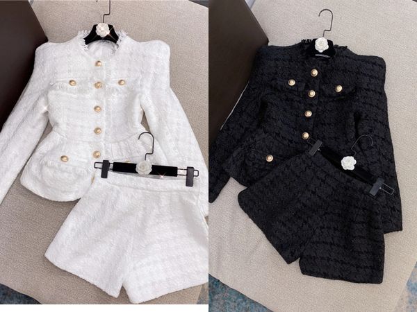 european and american catwalks the latest suits tweed jacket and shorts, White;black
european and american catwalks the latest suits tweed jacket and shorts, White;black