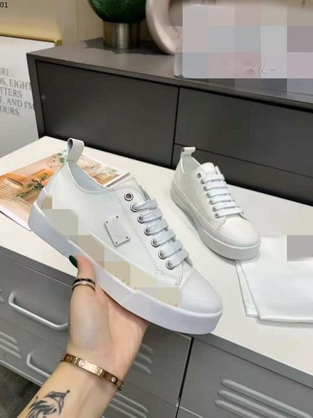 2021 designer mens casual shoes fashion genuine leather sneakers luxury trainers em6421-04, Red;white
2021 designer mens casual shoes fashion genuine leather sneakers luxury trainers em6421-04, Red;white