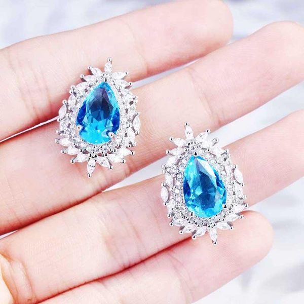 stud luxury female blue water drop earrings inlay dazzling cubic zirconia exquisite charm jeweley for women wedding engagement, Golden;silver
stud luxury female blue water drop earrings inlay dazzling cubic zirconia exquisite charm jeweley for women wedding engagement, Golden;silver