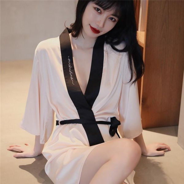 women's sleepwear summer pajama set, color bathrobe, silk pajamas, leisure, home, suspender dress, Black;red
women's sleepwear summer pajama set, color bathrobe, silk pajamas, leisure, home, suspender dress, Black;red