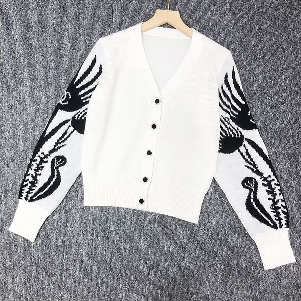shipping 2021 white solid little fragrant knit cardigan women's cardigan brand same style women's sweaters size s-l, White;black
shipping 2021 white solid little fragrant knit cardigan women's cardigan brand same style women's sweaters size s-l, White;black