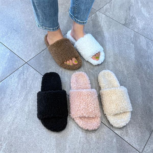slippers flat-bottomed women 2021 autumn wool thick-soled sandals open-toed and home, Black
slippers flat-bottomed women 2021 autumn wool thick-soled sandals open-toed and home, Black