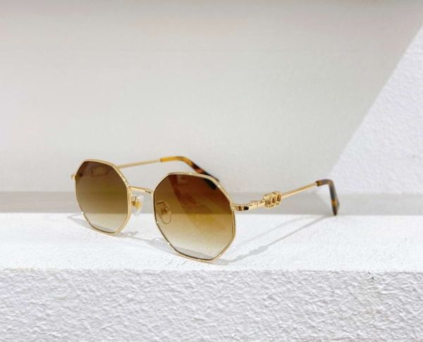 2040 gold/brown shaded women sunglasses wth necklace chain fashion sun glasses beach outdoor eyewear uv400 protection with box, White;black
2040 gold/brown shaded women sunglasses wth necklace chain fashion sun glasses beach outdoor eyewear uv400 protection with box, White;black