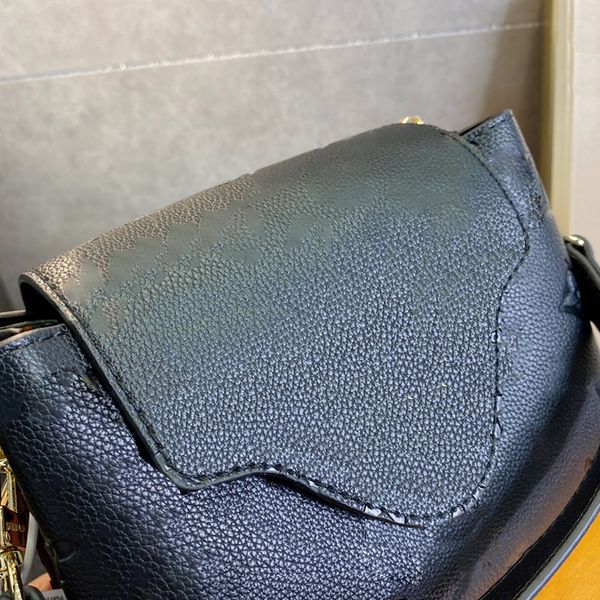 handbags totes crossbody bag ladies briefcases fashion leisure shoulder bags temperament genuine leather different styles shopping size 20 5
handbags totes crossbody bag ladies briefcases fashion leisure shoulder bags temperament genuine leather different styles shopping size 20 5